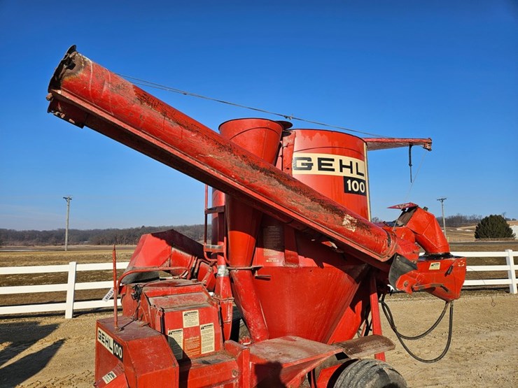 gehl-100-image-14