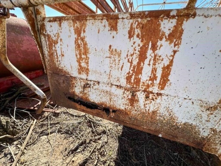 gooseneck-livestock-trailer-image-17