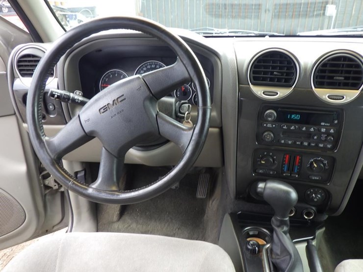 2003-gmc-envoy-image-9