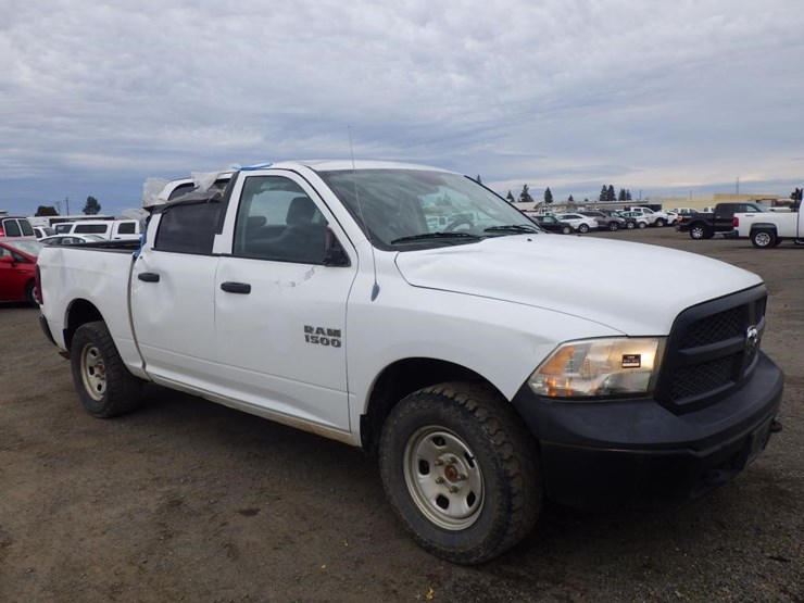 2013-dodge-1500-image-2