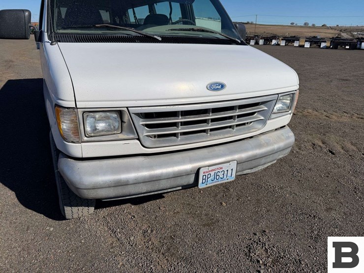 1996-ford-econoline-350-image-8