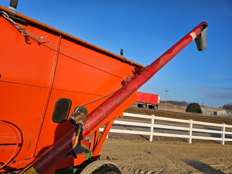 john-deere-1075-image-17