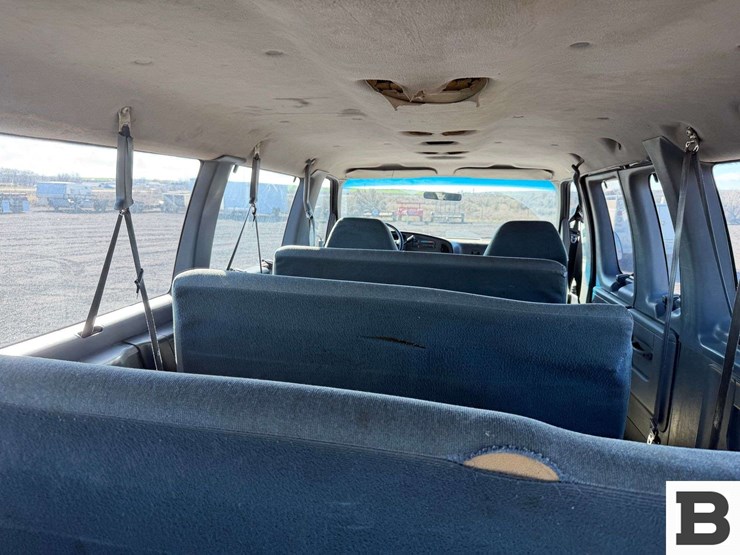 1995-ford-econoline-350-image-21