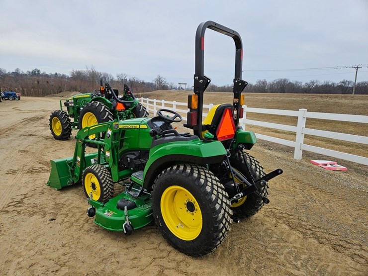 2025-john-deere-2038r-image-3