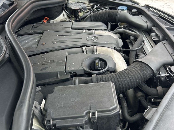 2014-mercedes-benz-gl450-image-8