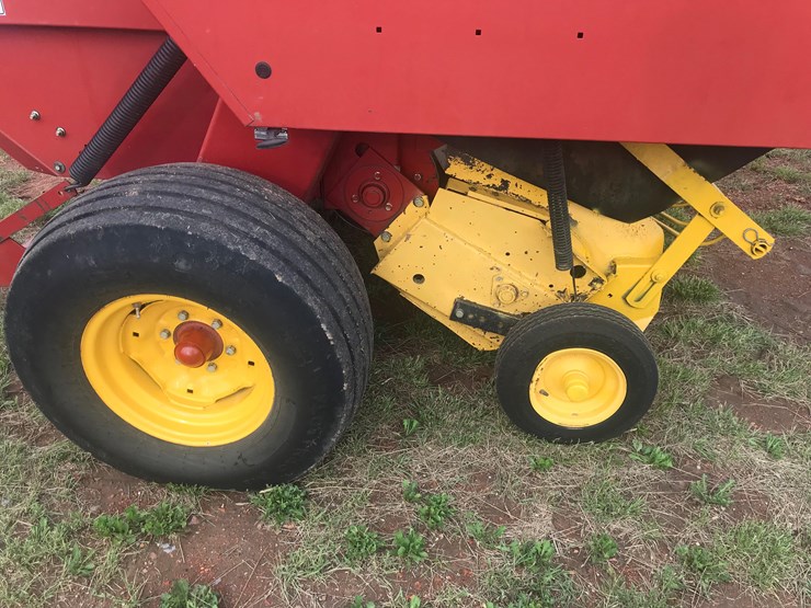 new-holland-688-image-4