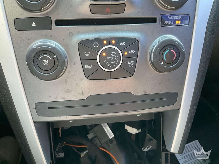 2015-ford-explorer-image-16