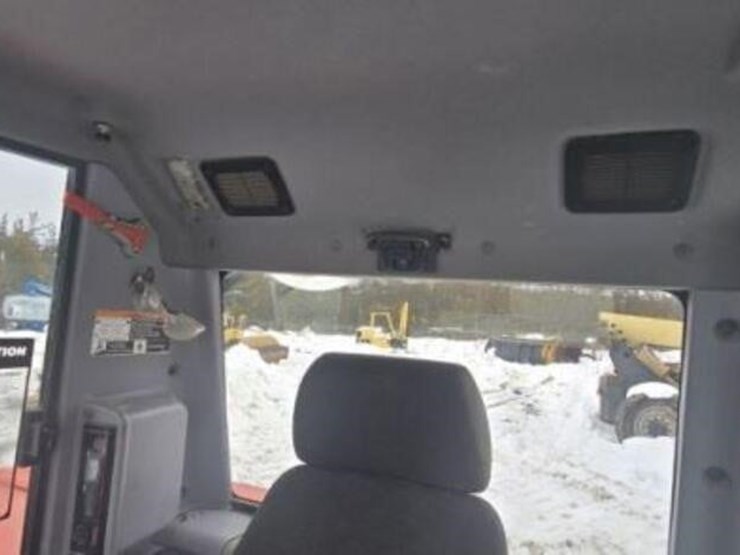 2017-kubota-kx080-4-image-23