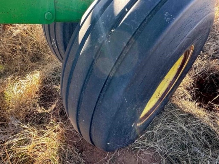 2008-john-deere-2210-image-13