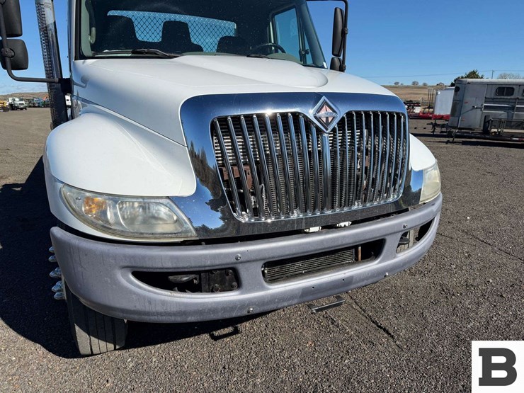 2010-international-durastar-4400-image-8