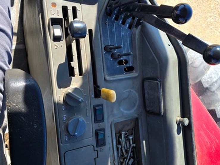 case-ih-7140-image-26