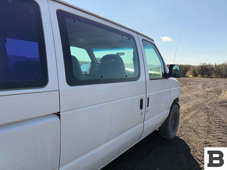 1999-ford-econoline-350-image-20