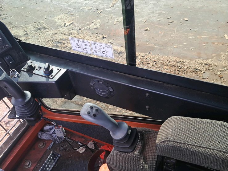 2020-barko-595b-image-15