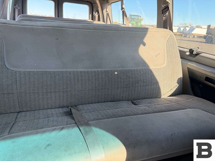 1999-ford-econoline-350-image-21