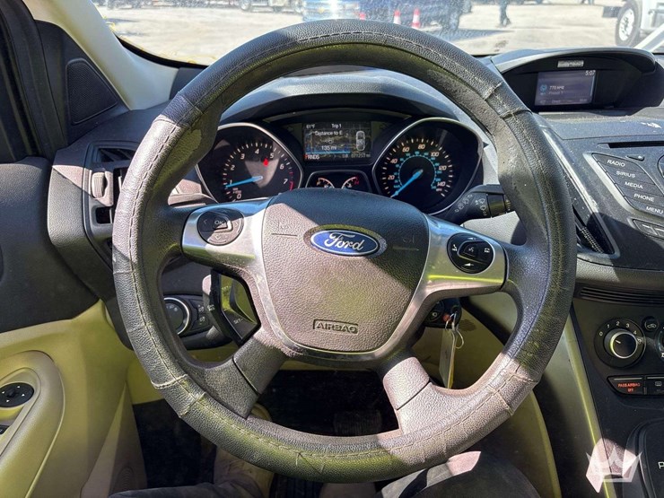 2016-ford-escape-image-15