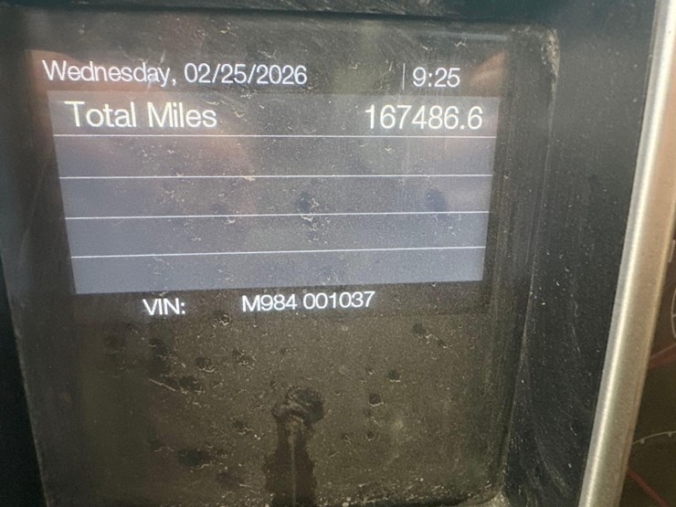 2019-mack-gr64f9-quad/a-dump-truck-image-28