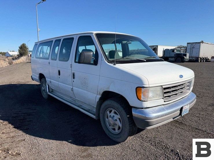 1995-ford-econoline-350-image-8