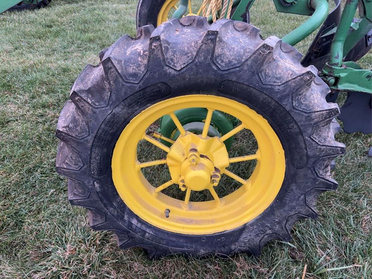 john-deere-14-image-12