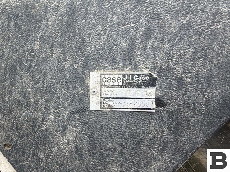 case-2670-tractor-image-32