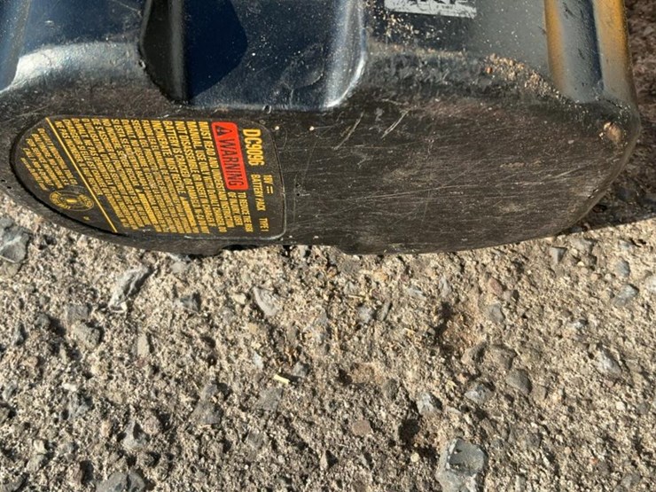 #104-•-dewalt-chainsaw-and-reciprocating-saw-image-11