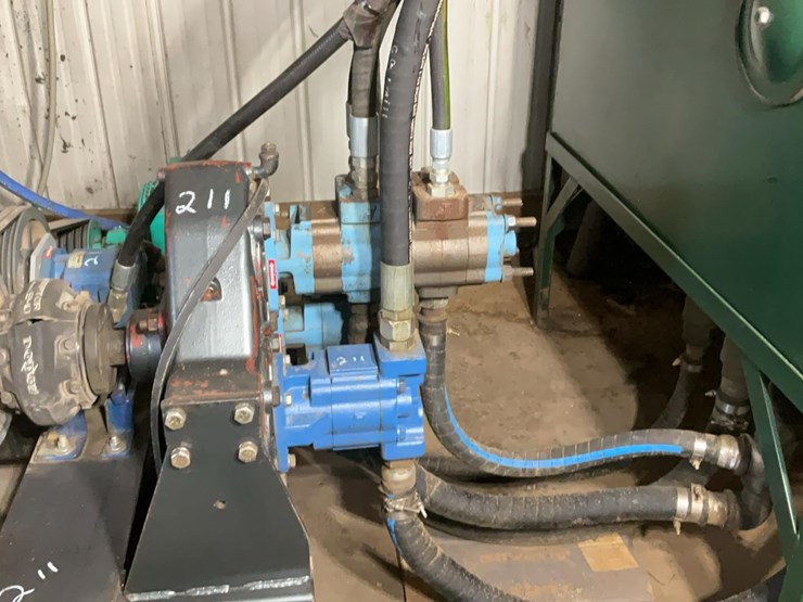 #211-•-hyd-pump-drive-w/-complete-system-image-1