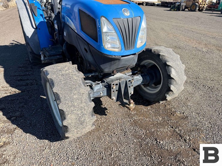 new-holland-t4030f-image-9