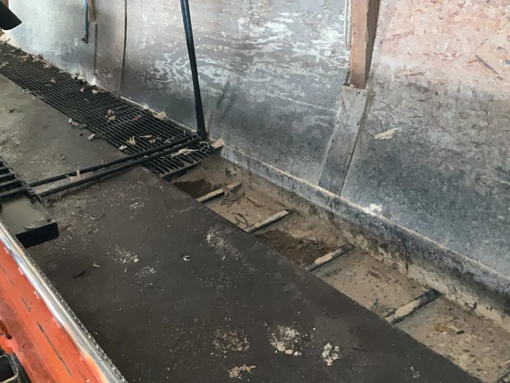 #205-•-barn,-sweep,-dust-conveyor-image-6