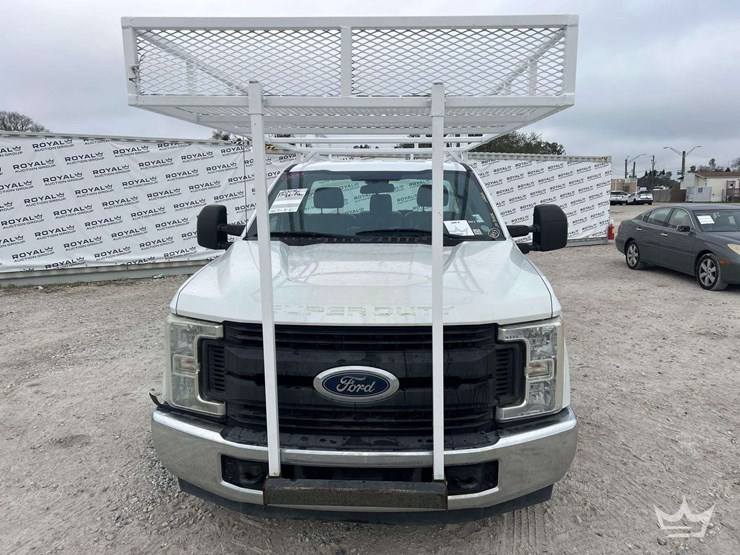 2017-ford-f250-image-24