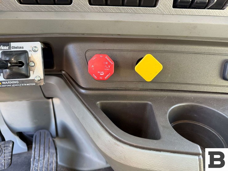 2019-kenworth-t680-image-70