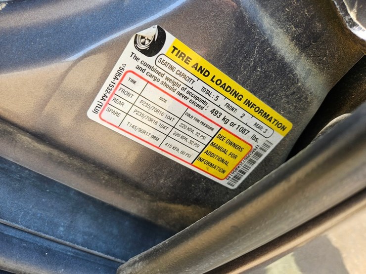 2012-ford-escape-image-36