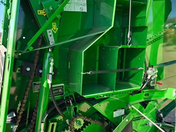 john-deere-460m-image-17