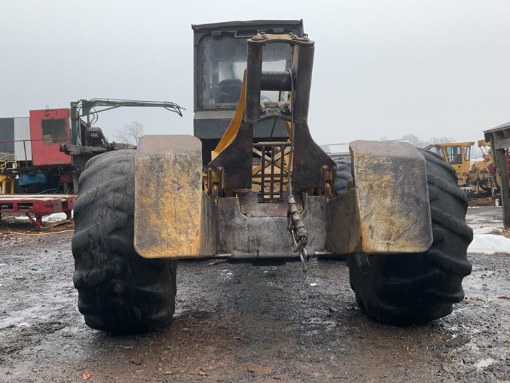 2006-deere-640g-iii-image-4