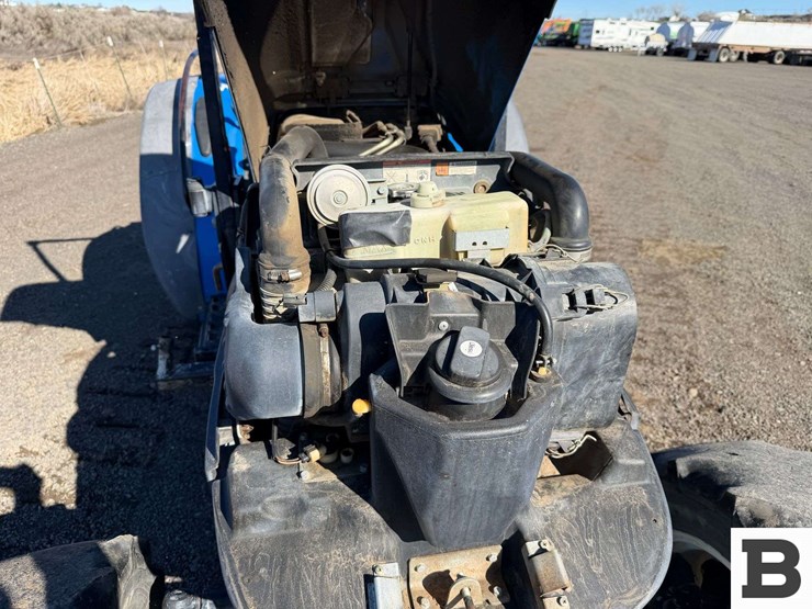 new-holland-t4030f-image-46