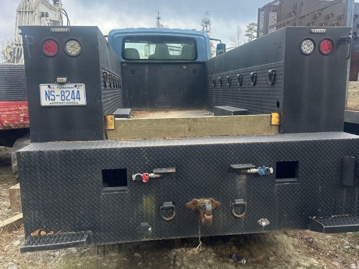 2005-international-7400-image-4