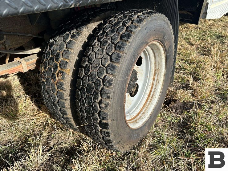 2002-ford-f450-image-8