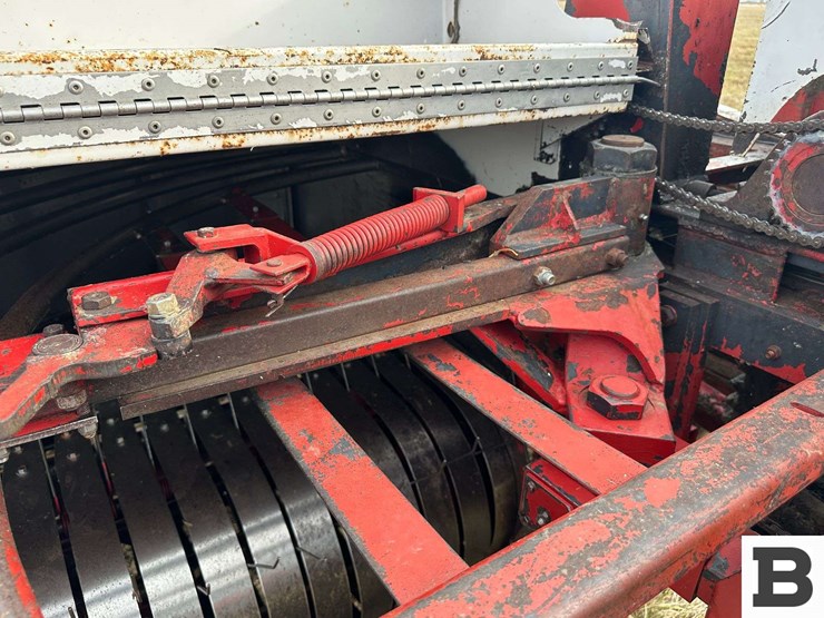 freeman-370t-baler-image-18