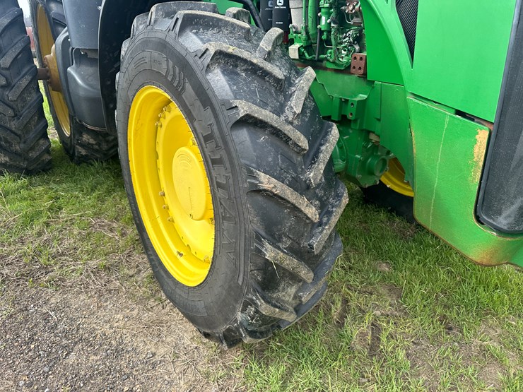 john-deere-8285r-image-9