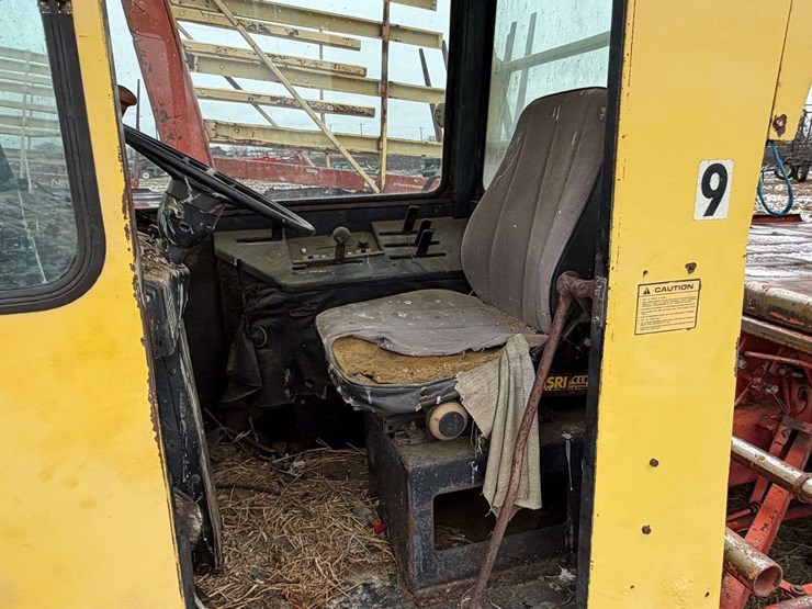 new-holland-1075-image-10