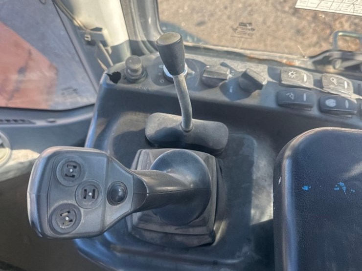 2014-doosan-dl250tc-3-image-24