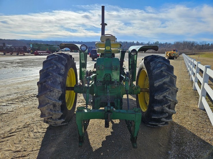 john-deere-4520-image-4