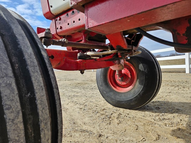 international-1586-image-42