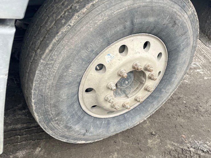 2020-mack-gr64f9-quad/a-dump-truck-image-8