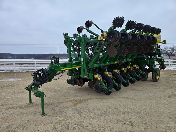 john-deere-1790-image-1