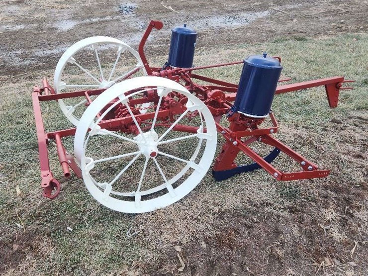 international-241-image-4