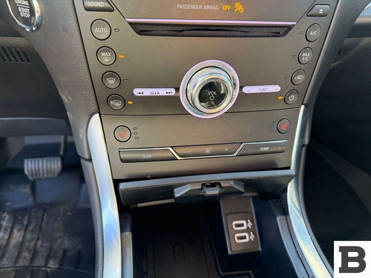 2019-ford-edge-image-26