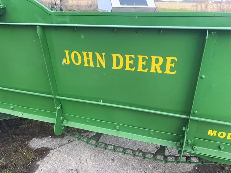 john-deere-model-h-manure-spreader-image-12