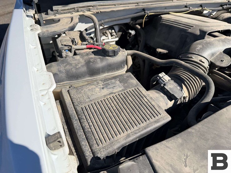 2013-chevrolet-silverado-1500-image-36