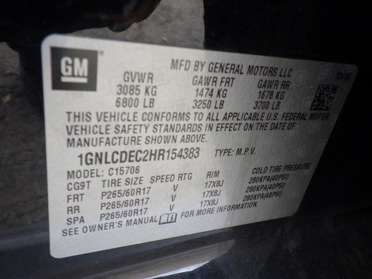 2017-chevrolet-tahoe-image-16