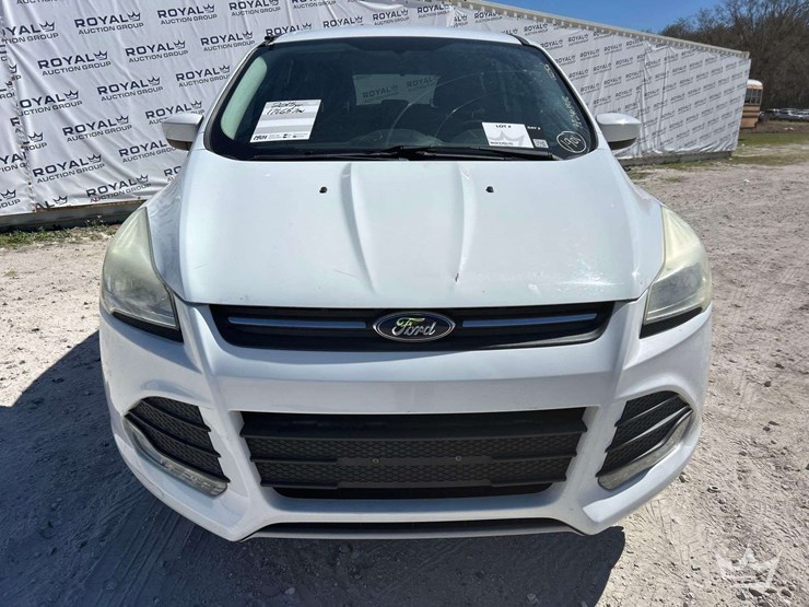 2014-ford-escape-image-24