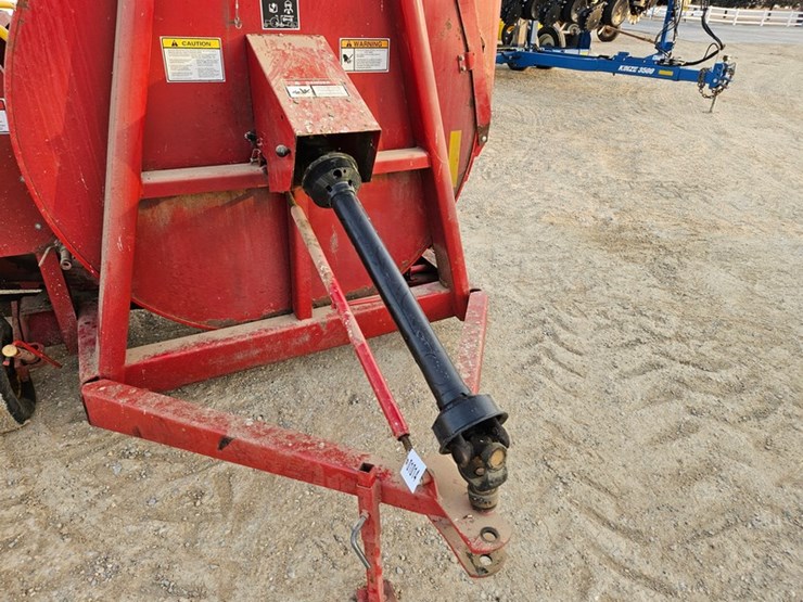 new-holland-f62b-image-9